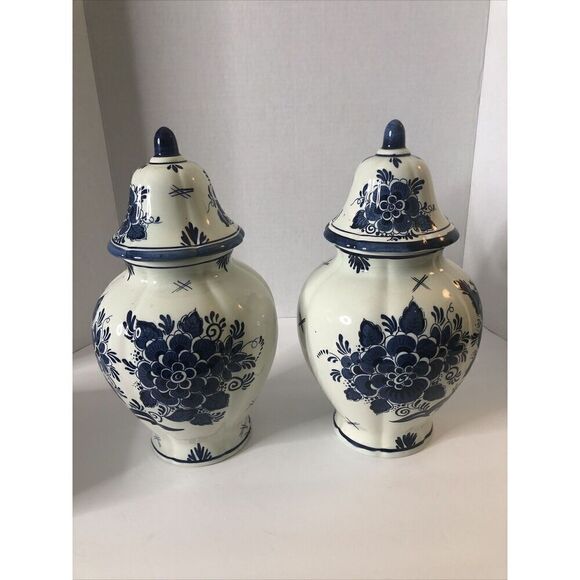 RARE Mid-20th Century Blue White Floral Dutch Blauw Delft Distel Ginger Jar x2